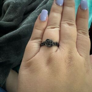 Black Rose Ring